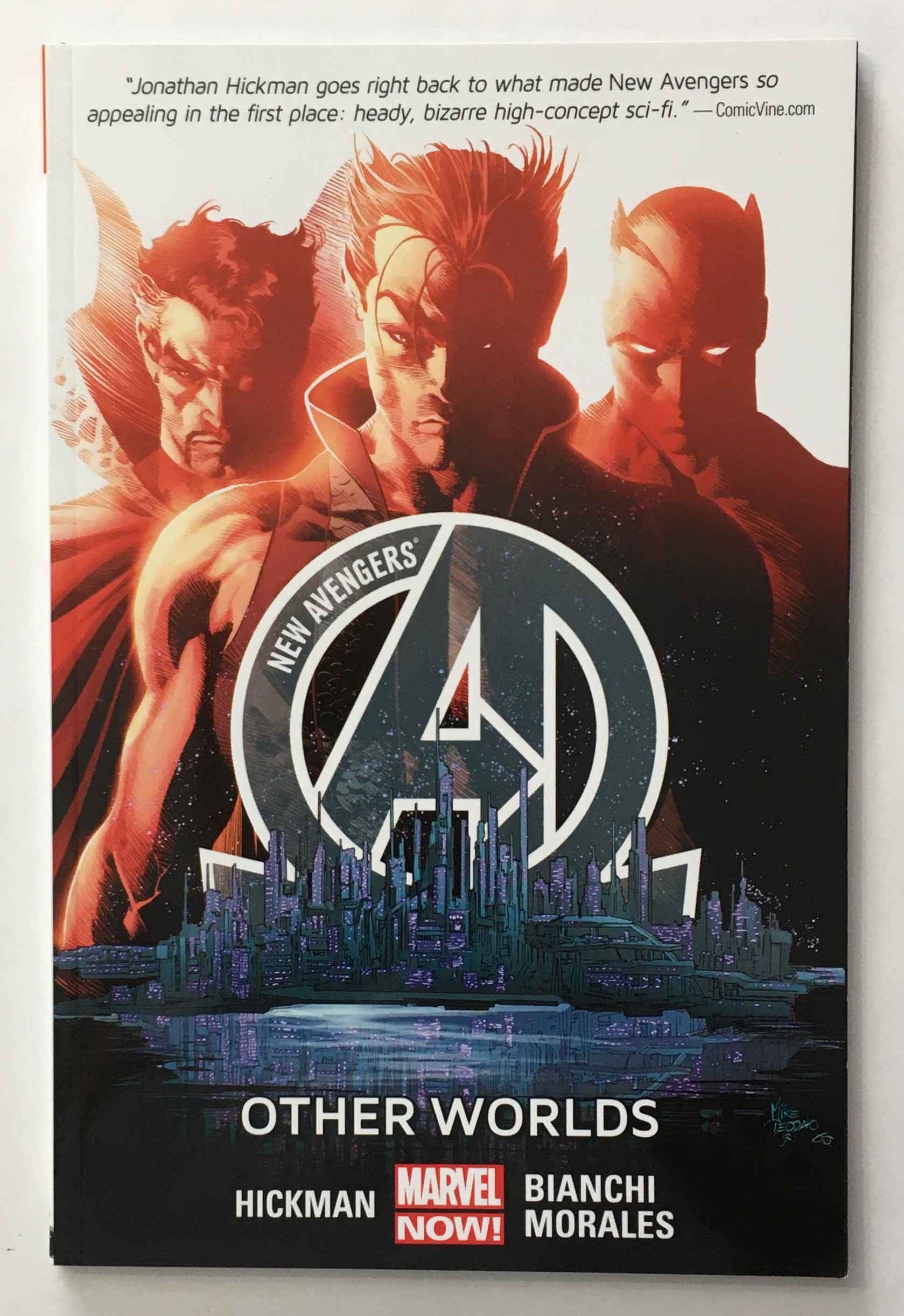 New Avengers - Other Worlds New Avengers:13-17- Graphic Novel - 2015